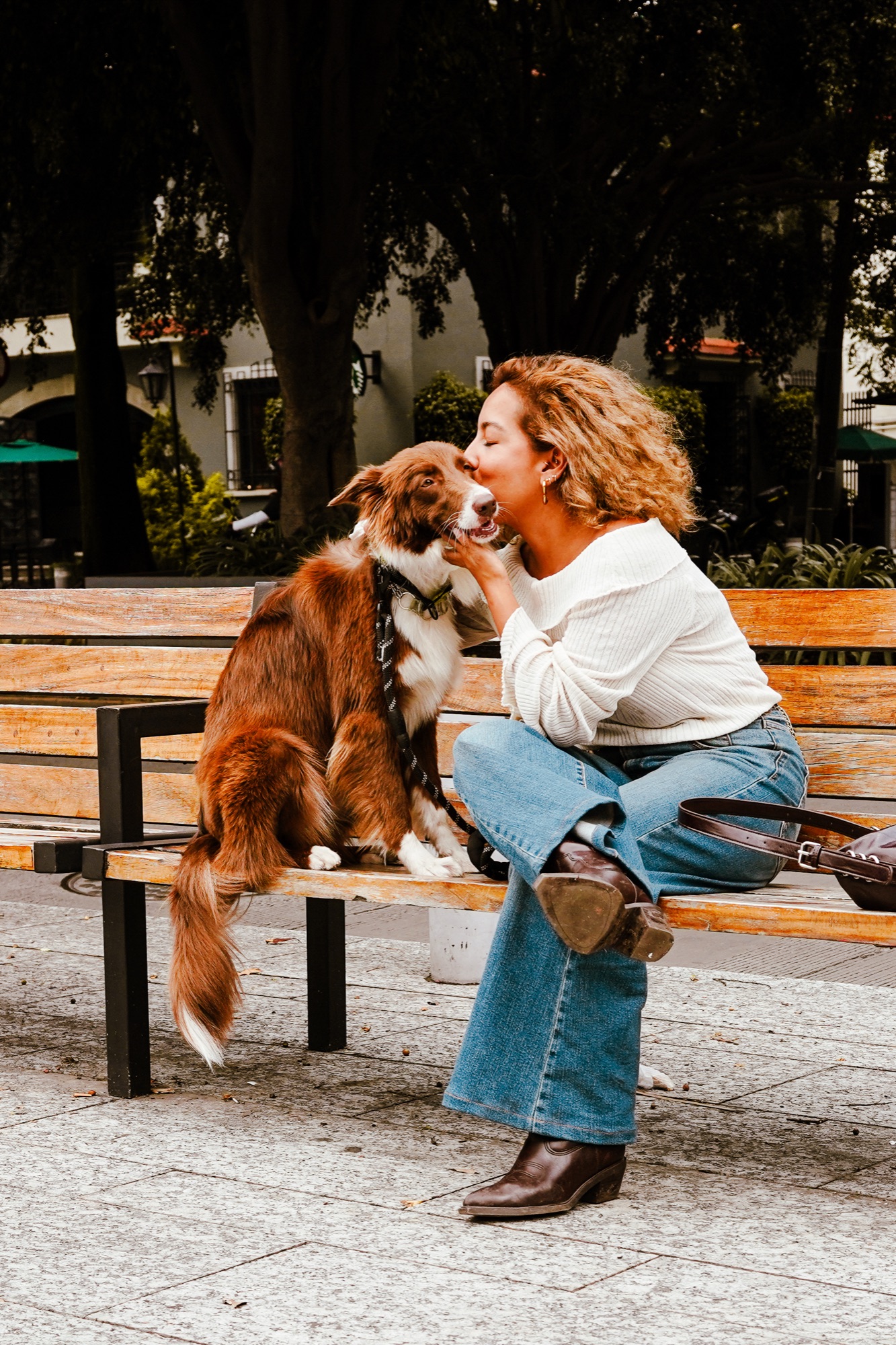 Headshot Zürich — direct flash creative portrait