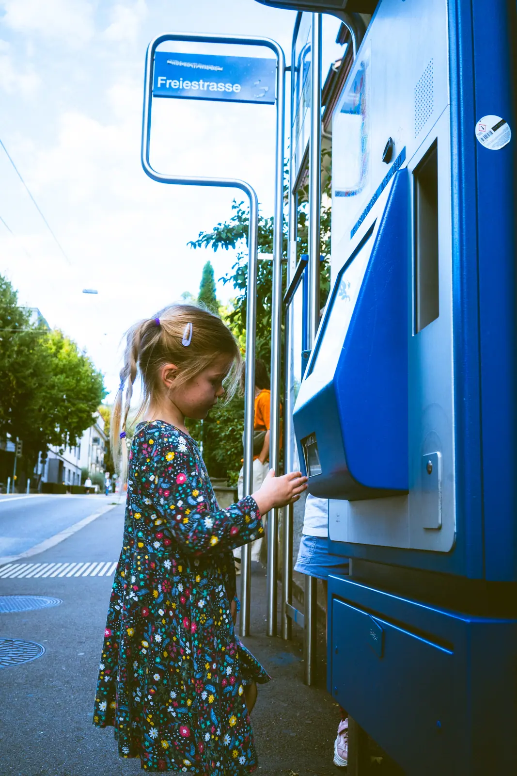 Event photography Zürich — documentary street moment at a city tram