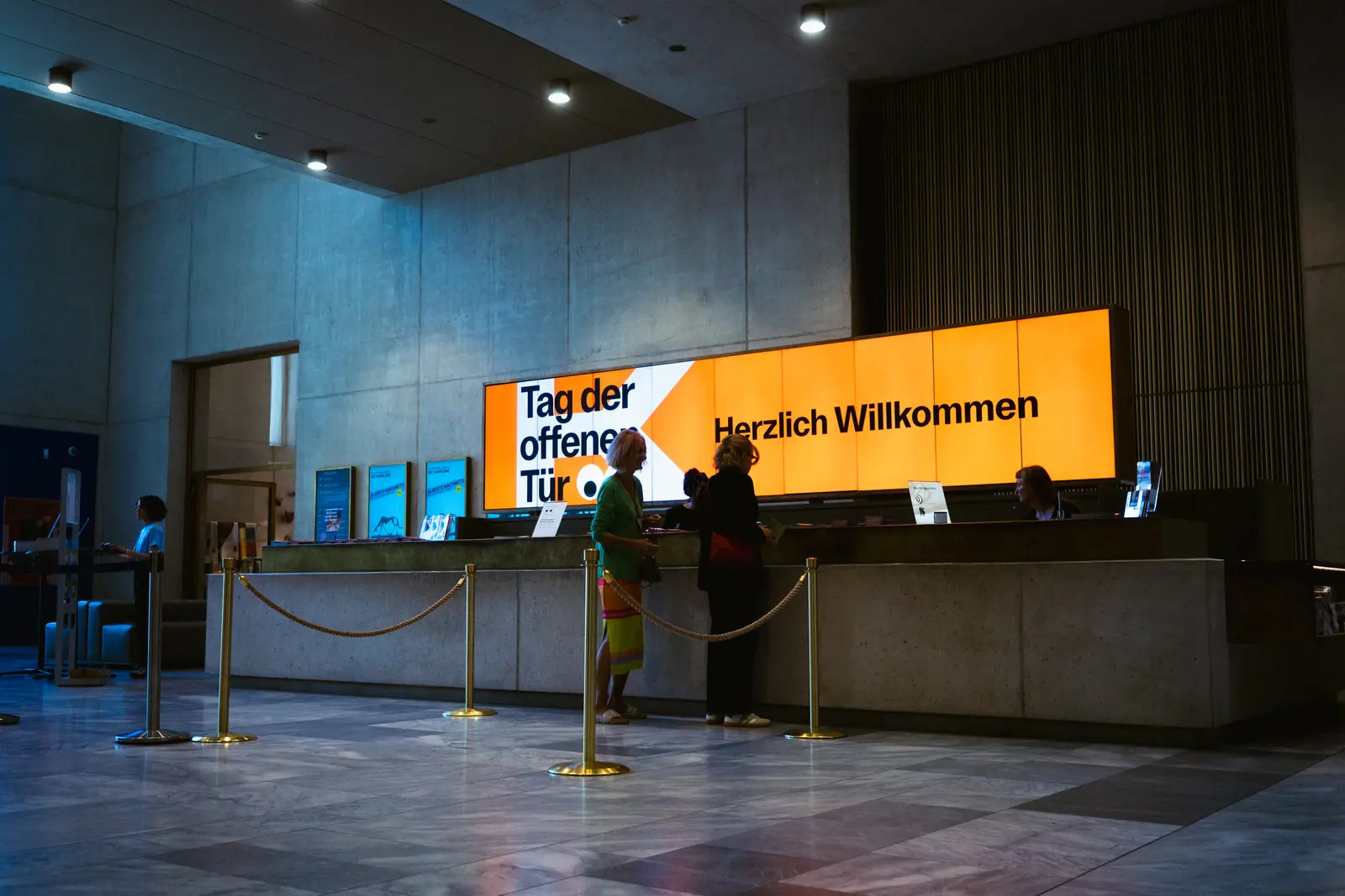 Corporate event photography Zürich — open day welcome reception